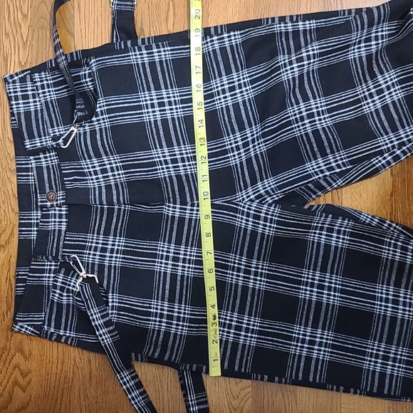 ROMWE Women's Black and White Plaid Pants with Suspenders (Sz M) - Picture 6 of 9
